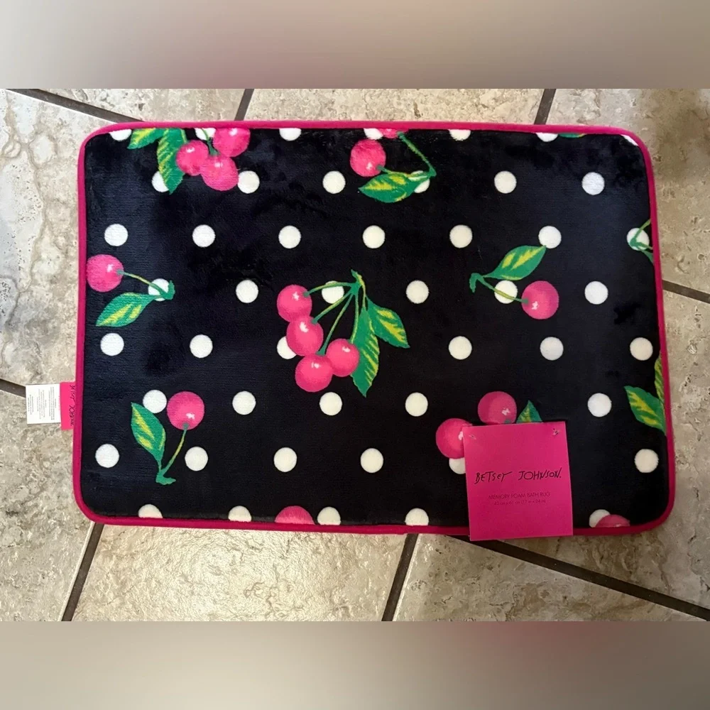 Betsey Johnson‎ Rare Cherry Polka Dot Bath Mat
